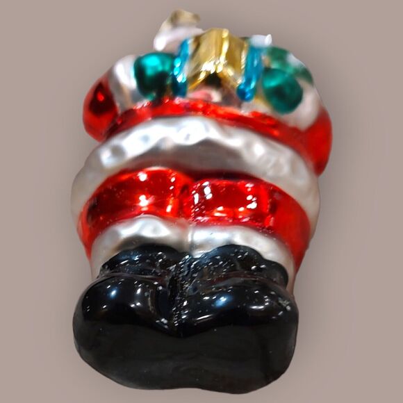 Full Santa Holding Present Christmas Tree Ornament Blown Glass Thomas Pacconi 02 - Picture 6 of 6